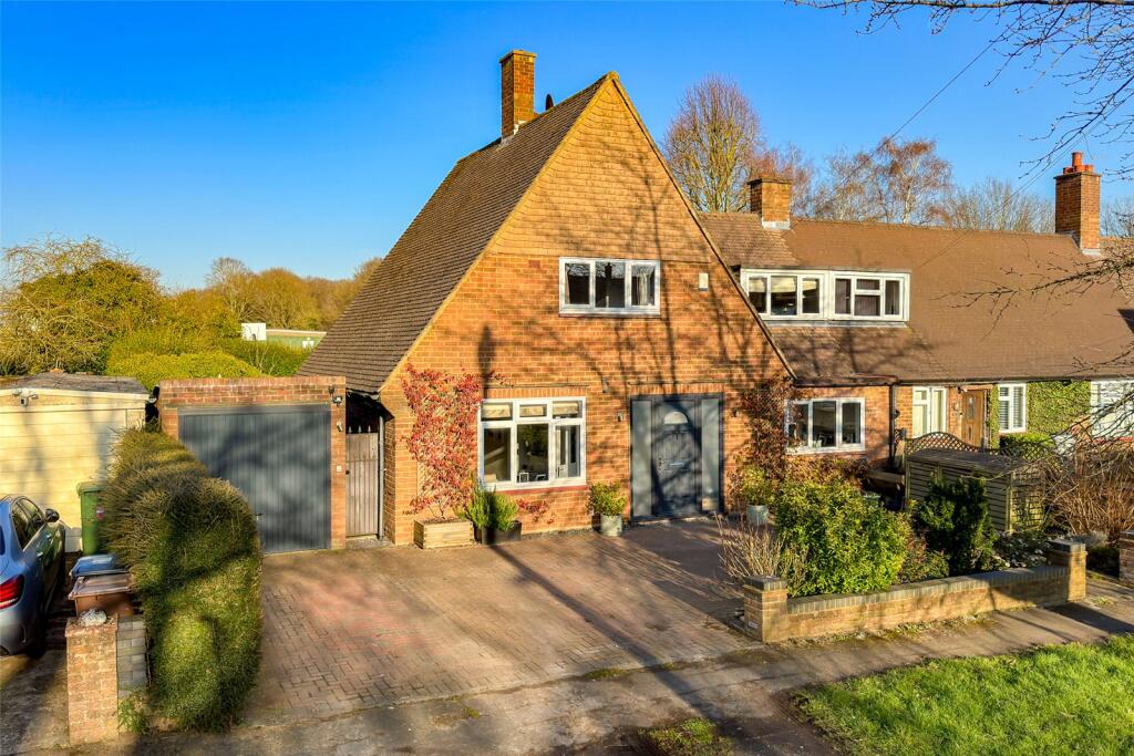 Main image of property: South Close, St. Albans, Hertfordshire, AL2