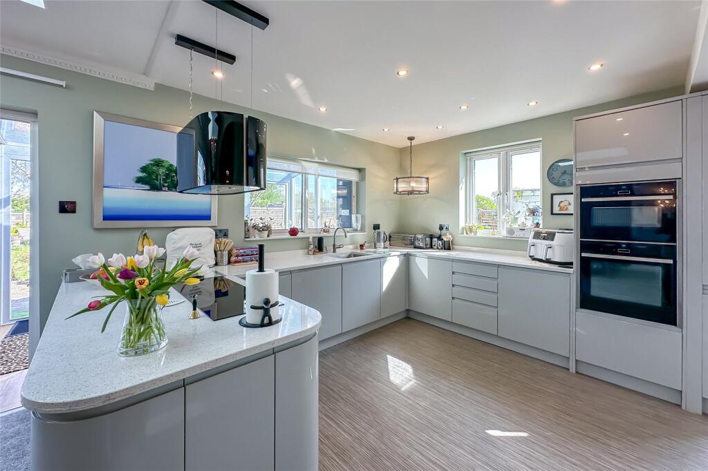 Main image of property: North Close, St. Albans, Hertfordshire, AL2