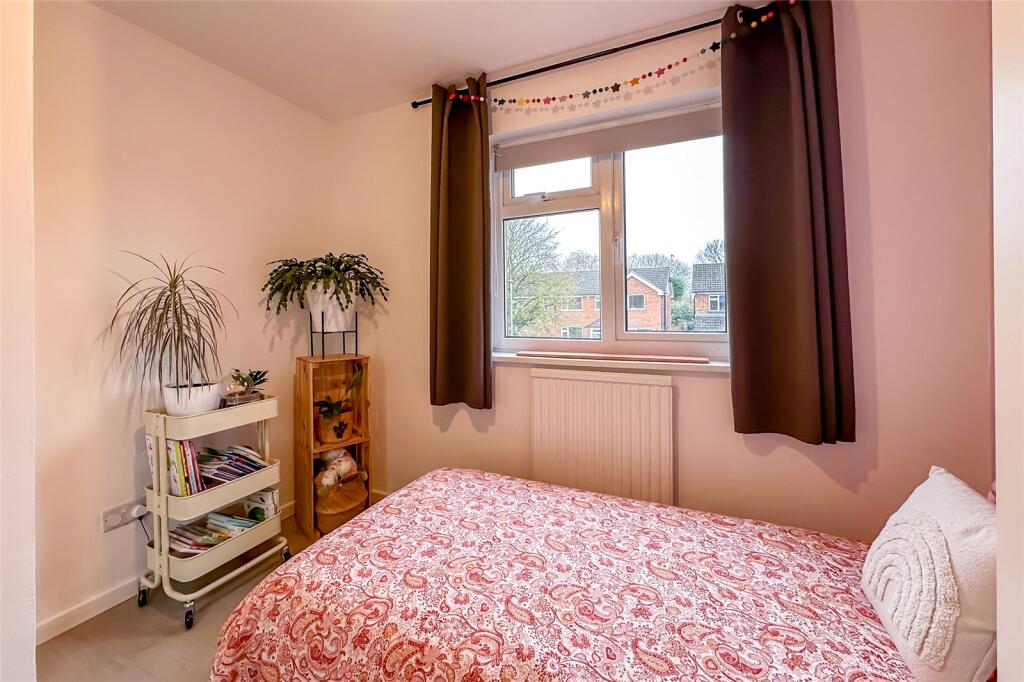 Additional property image - Maplefield, Park Street, St Albans, Hertfordshire,, AL2