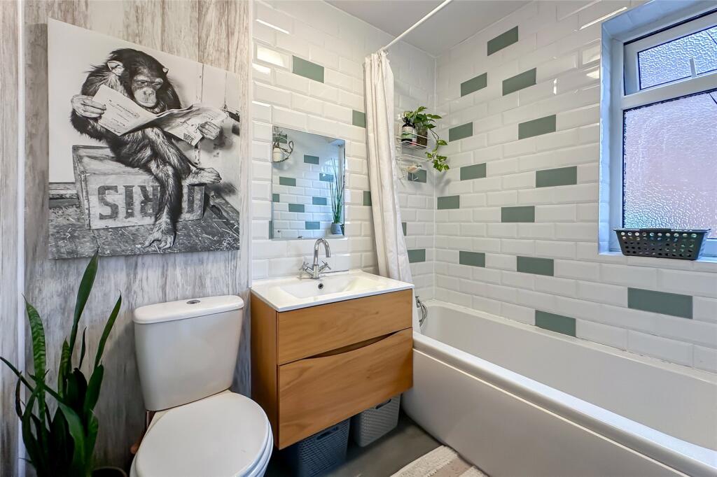 Additional property image - Maplefield, Park Street, St Albans, Hertfordshire,, AL2