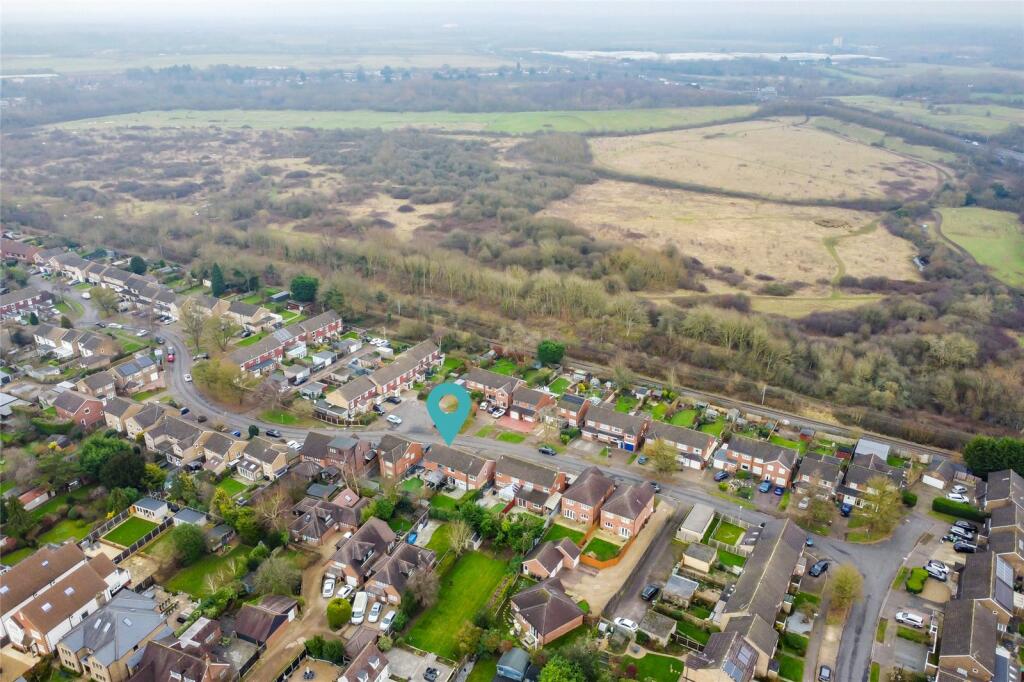 Additional property image - Maplefield, Park Street, St Albans, Hertfordshire,, AL2