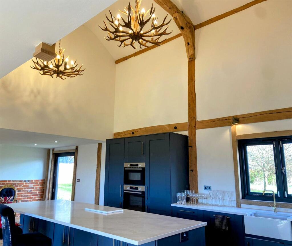Additional property image - Bakers Farm Lane, Blackmore End, Essex, CM7