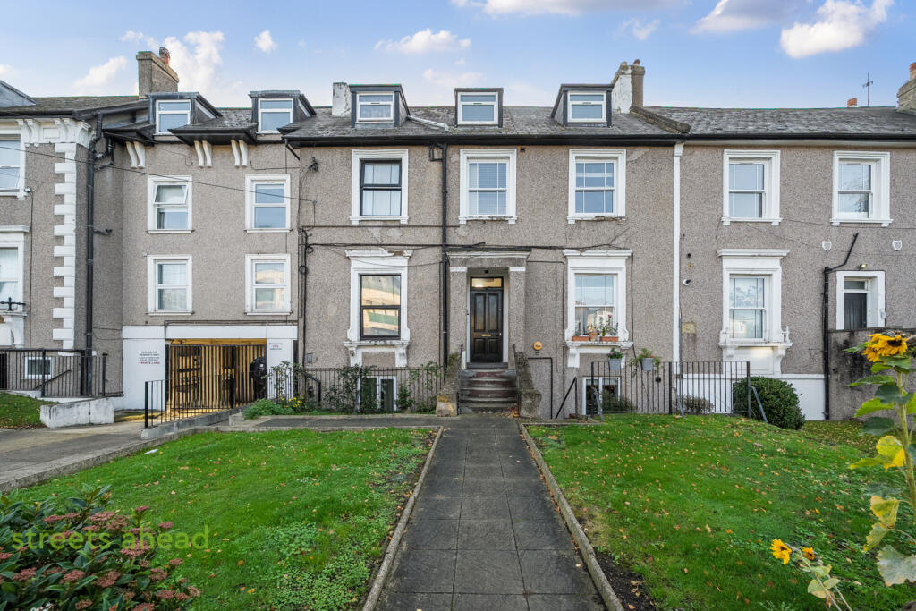 Main image of property: Holmesdale Road, London, SE25