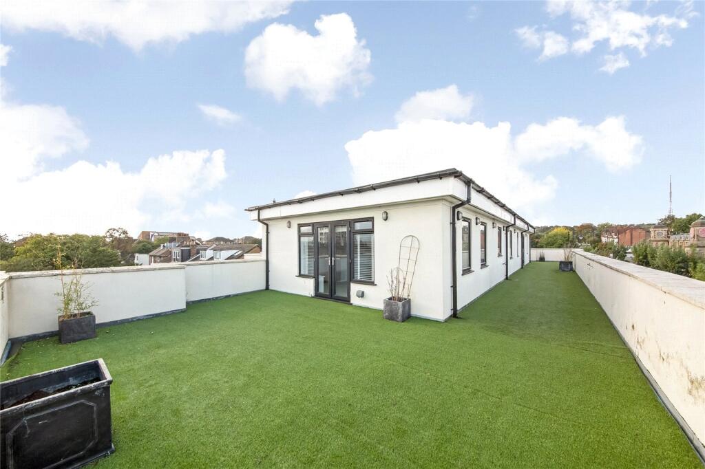 Main image of property: Suffolk Road, London, SE25