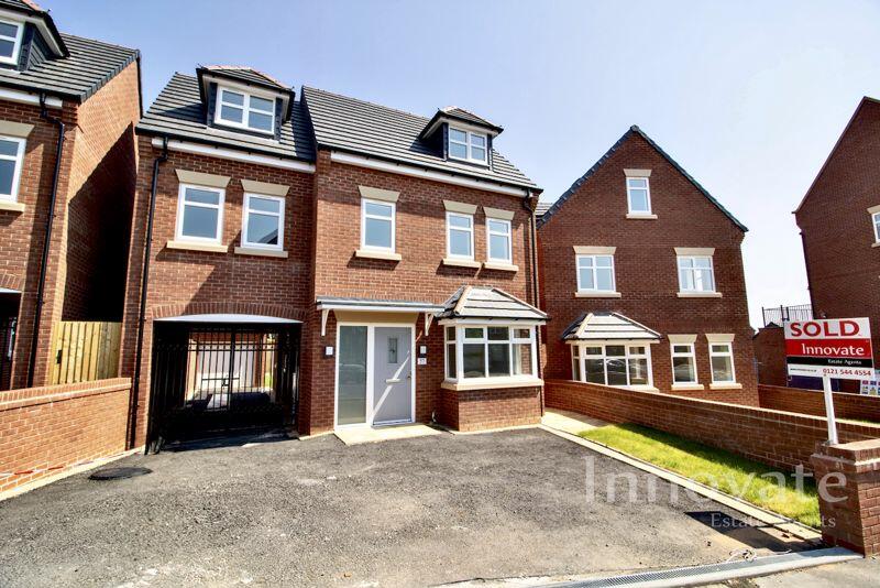 5 bedroom detached house for sale in Piddock Road, Smethwick, B66