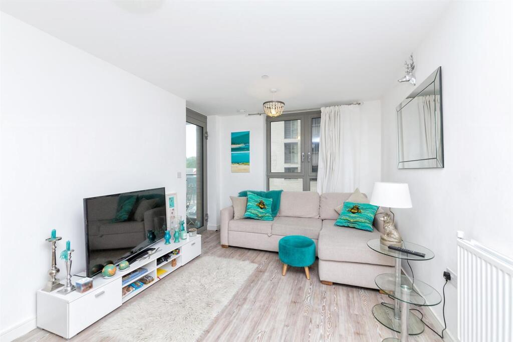 Main image of property: Roma Corte, Lewisham, SE13