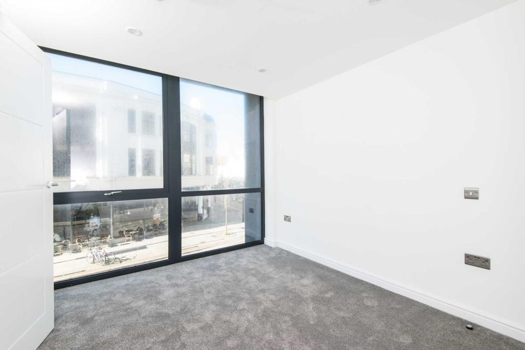 Additional property image - Worthing House, 2-6 South Street