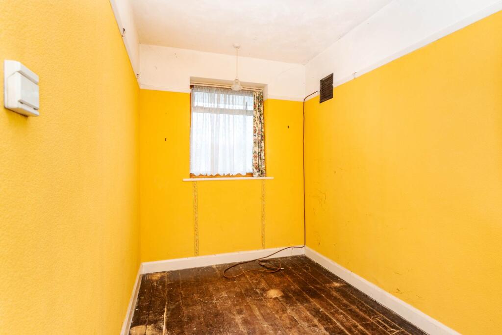 Additional property image - Beeches Avenue, Worthing