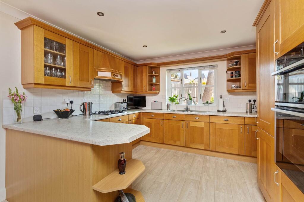 Additional image 5 of Swandean Close, Worthing