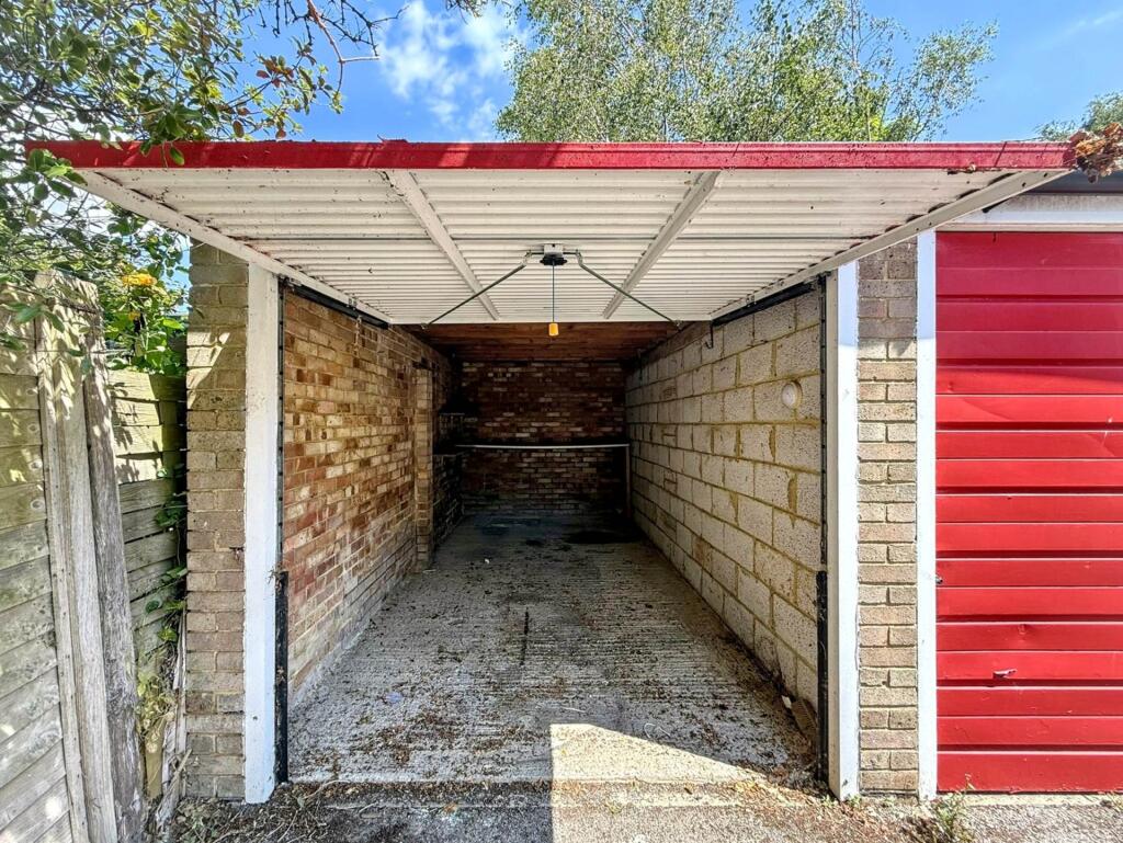 Additional image 11 of Walton Close, Salvington