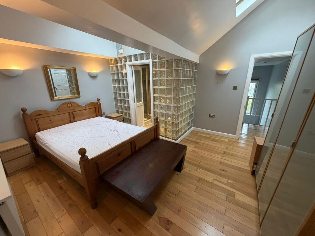 Main image of property: Kennington Lane