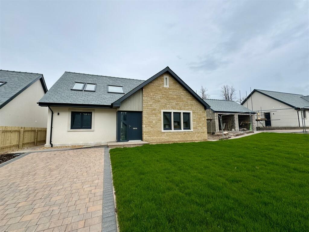 4 bedroom detached house for sale in Hackthorpe, Penrith, CA10