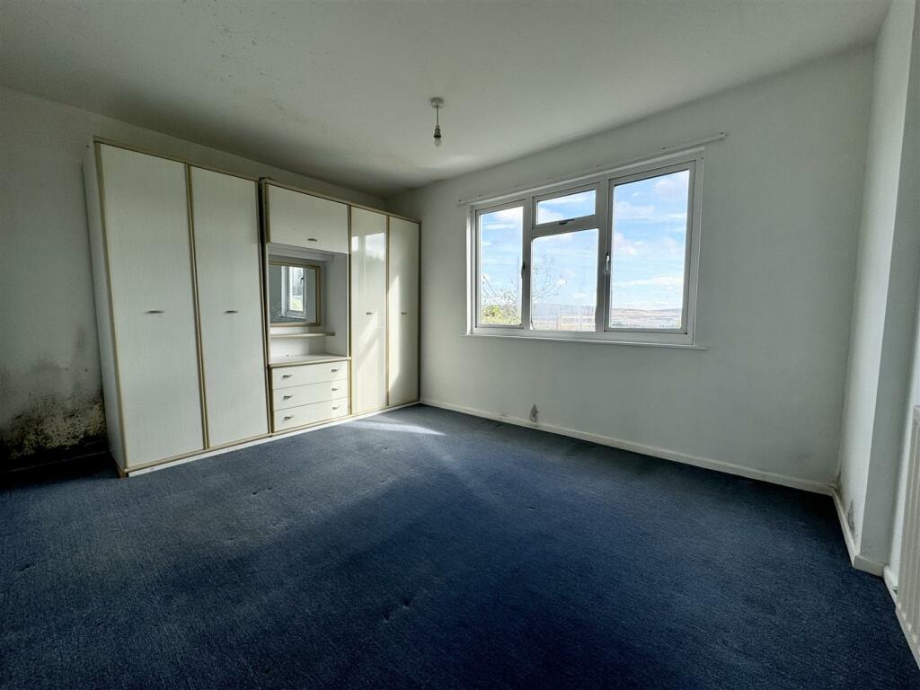 Additional property image - Shap