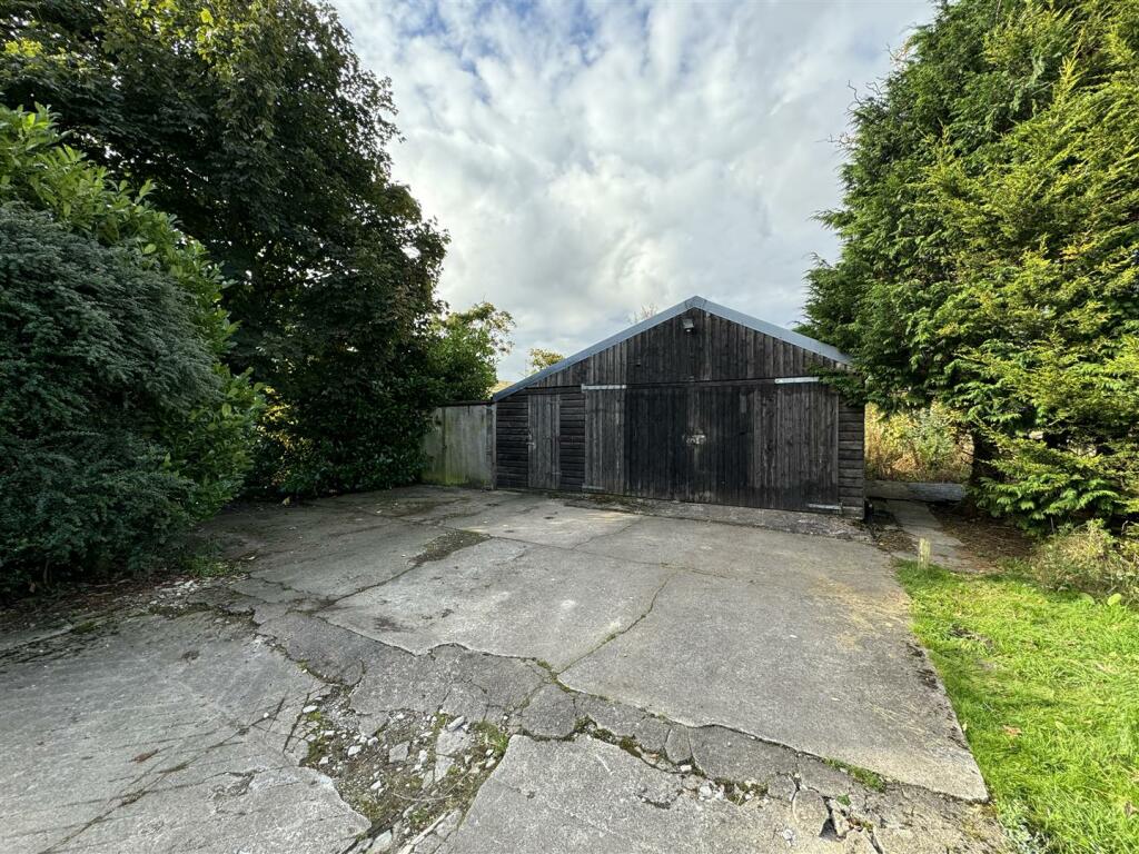 Additional property image - Shap