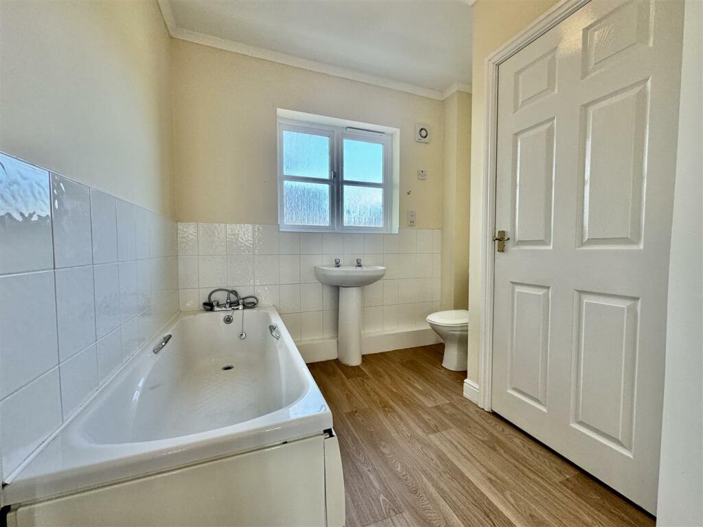 Additional property image - Cumberland Way, Clifton