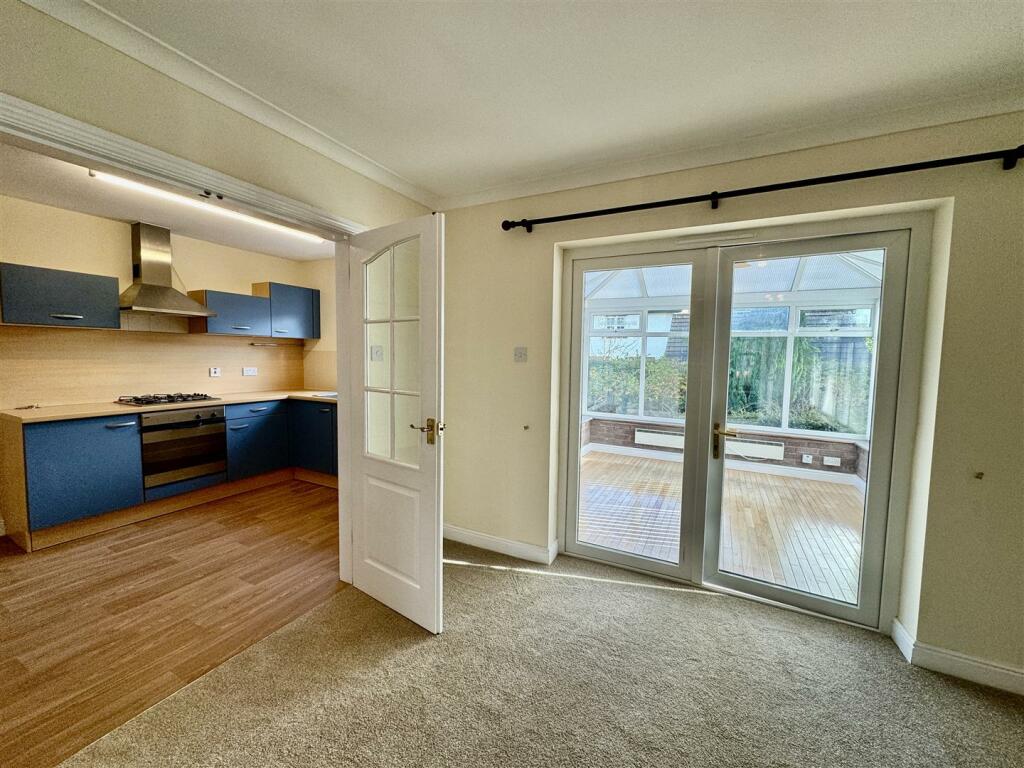 Additional property image - Cumberland Way, Clifton