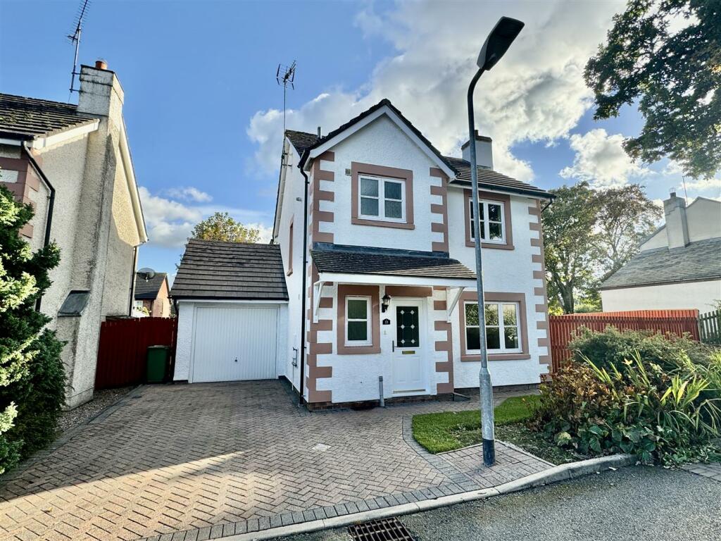 Additional property image - Cumberland Way, Clifton