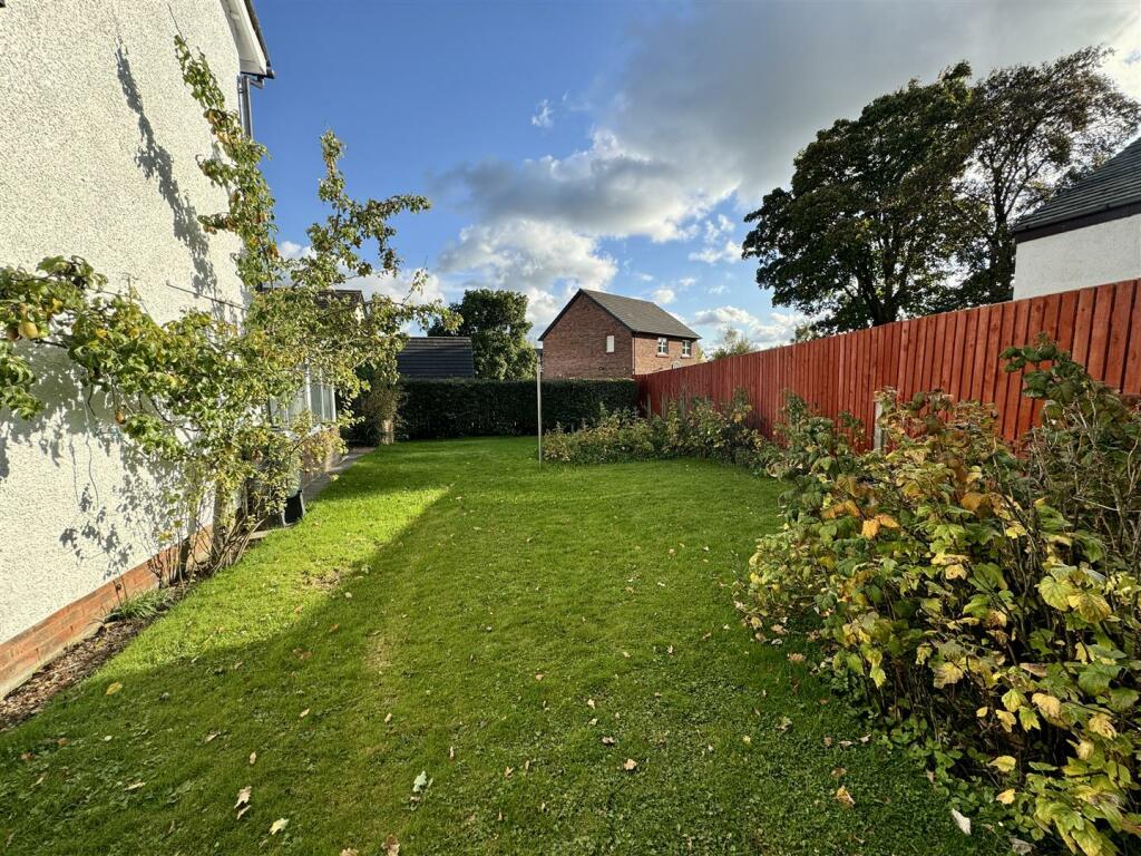 Additional property image - Cumberland Way, Clifton