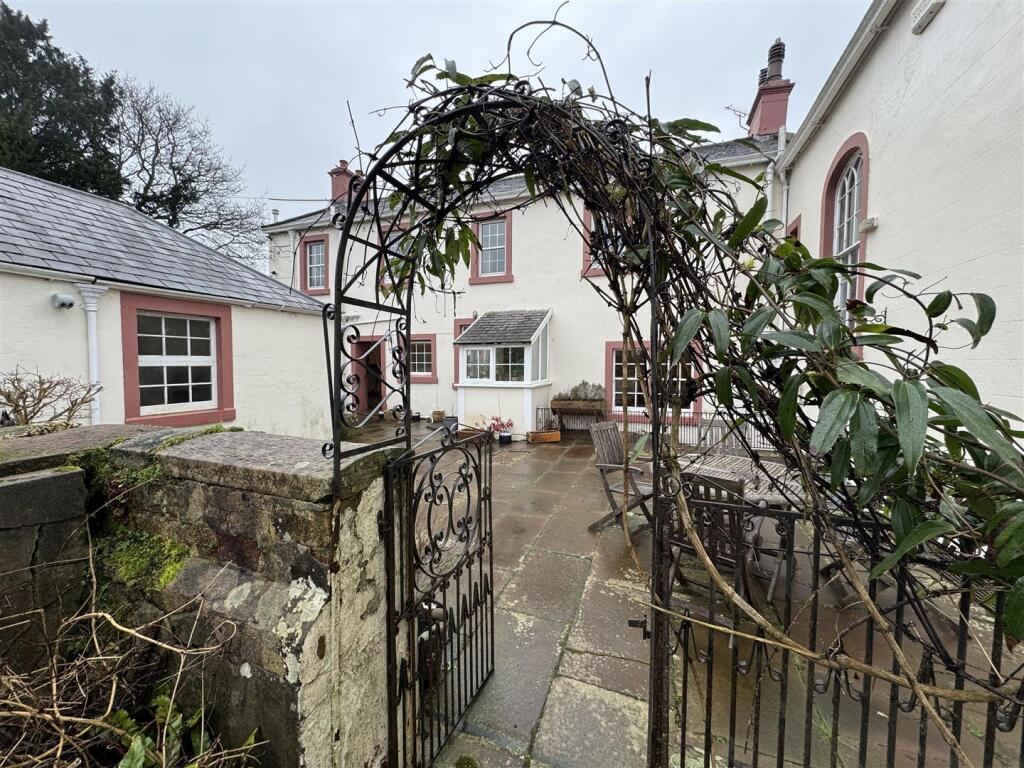 Additional property image - Woodend