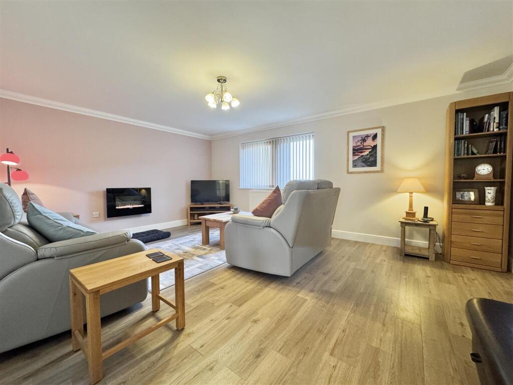 Additional property image - Boltongate