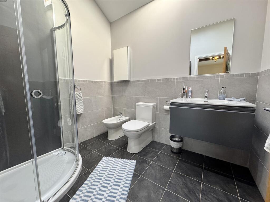 Additional property image - Boltongate