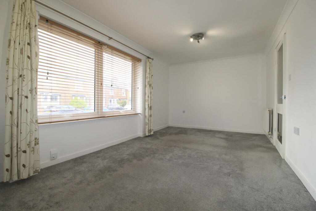 2 bedroom flat for rent in Jarratt House, St Leonards Road, Windsor, SL4