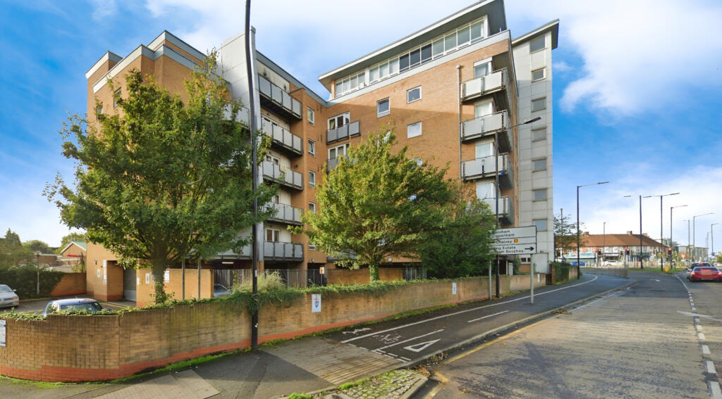 Main image of property: Quadrivium Point, Tuns Lane, Slough, SL1
