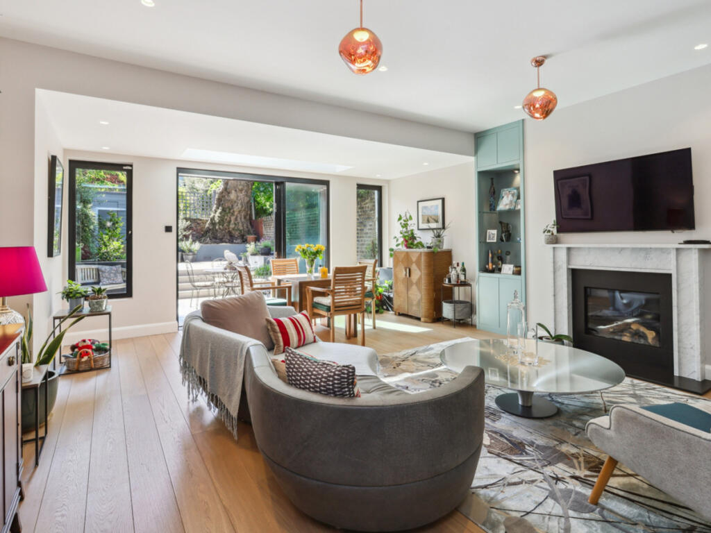 Main image of property: Cathcart Road, London, SW10