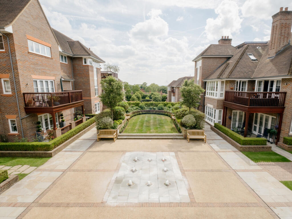 Main image of property: Hammers Lane, London, NW7