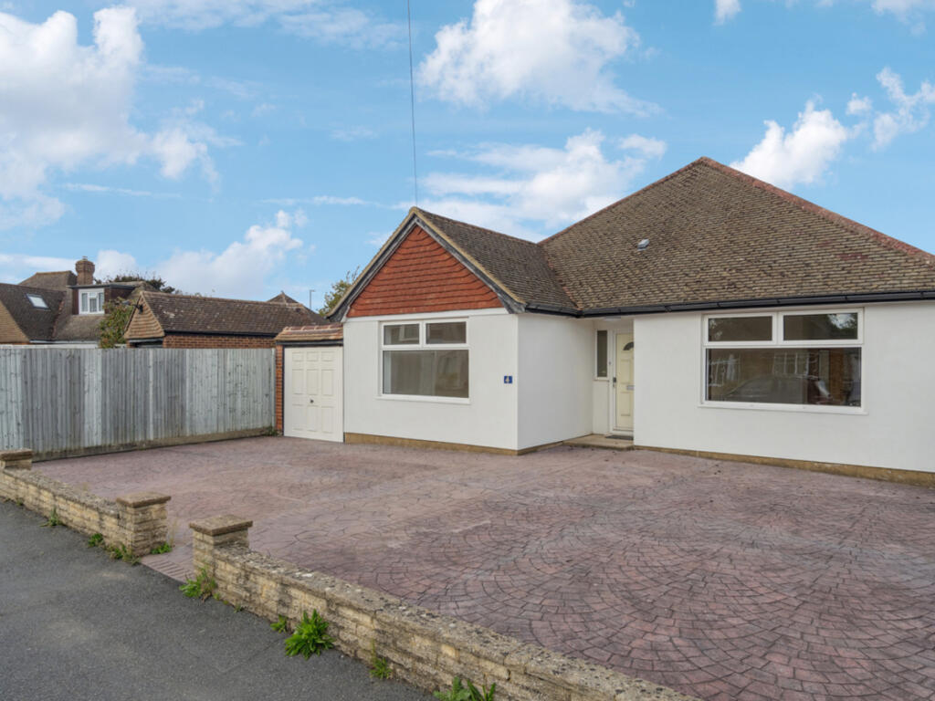 Main image of property: Oakington Avenue, Amersham, HP6