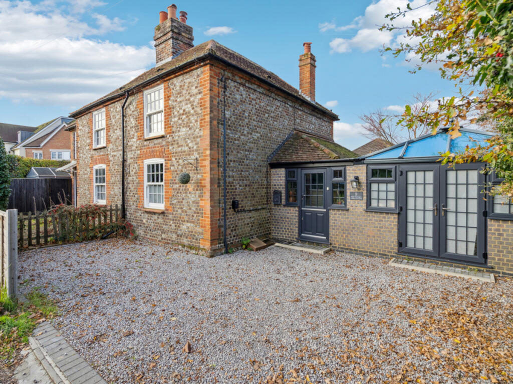 Main image of property: Holmer Green Road, Hazlemere, HP15