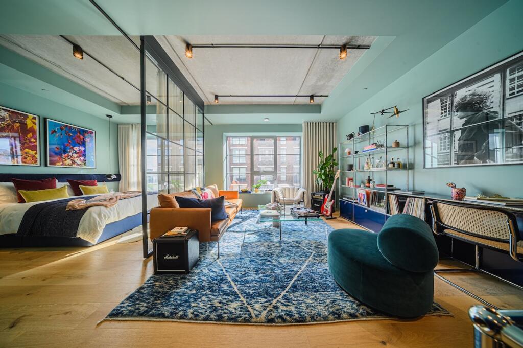 Main image of property: Goodluck Hope Walk, Douglass Tower, E14