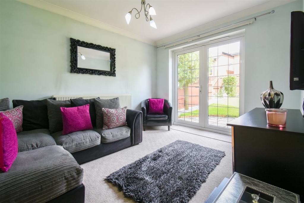 4 bedroom detached house for sale in Eden Park, Blackburn, BB2