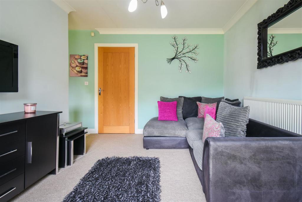 4 bedroom detached house for sale in Eden Park, Blackburn, BB2