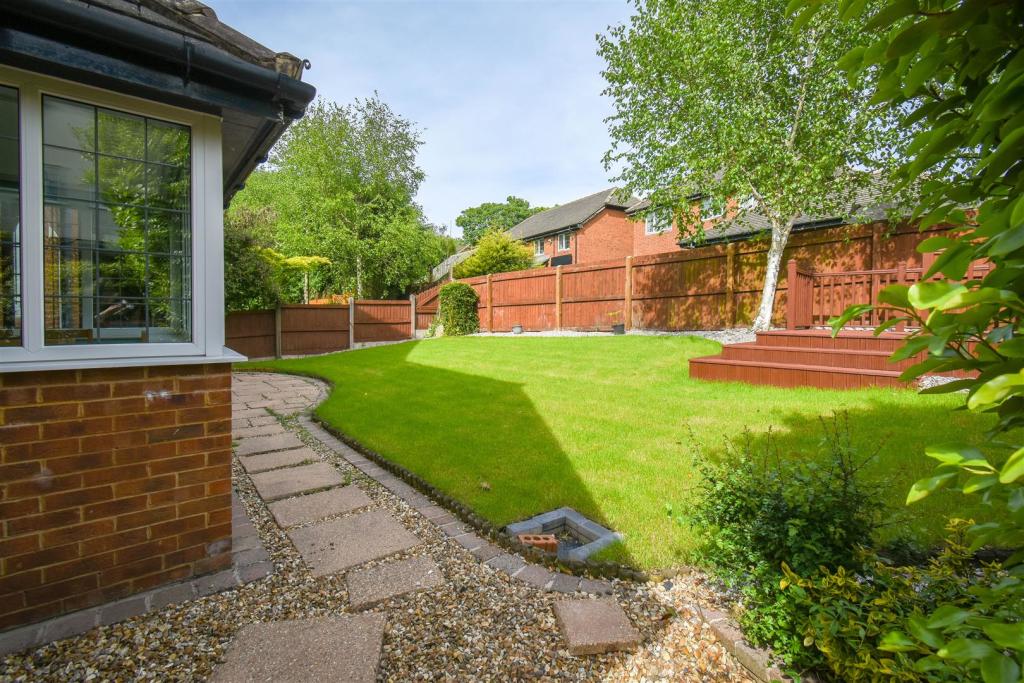 4 bedroom detached house for sale in Eden Park, Blackburn, BB2