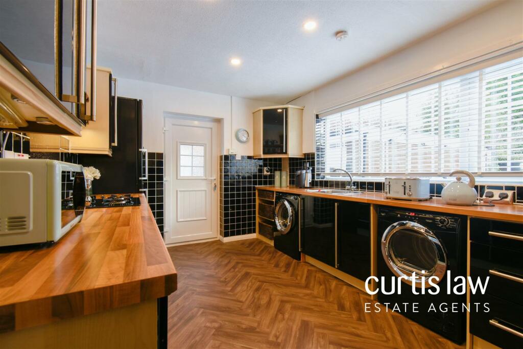 Additional property image - Pleckfarm Avenue, Blackburn