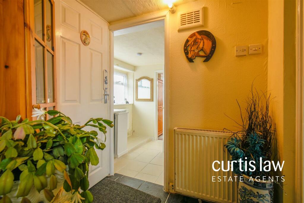 Additional property image - Ellison Fold Terrace, Darwen
