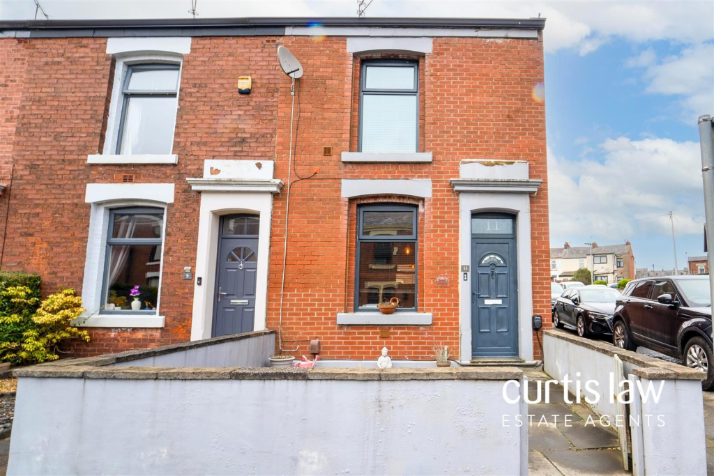 Additional property image - Broomfield Place, Blackburn