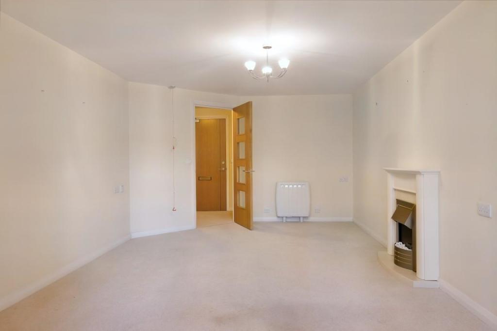 1 bedroom apartment for sale in Dutton Court, Station Approach, Off