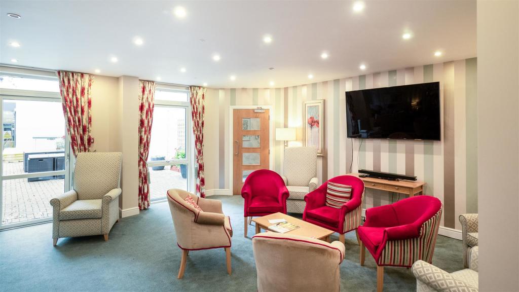 Additional property image - Wilton Court, Southbank Road, Kenilworth, CV8 1RX