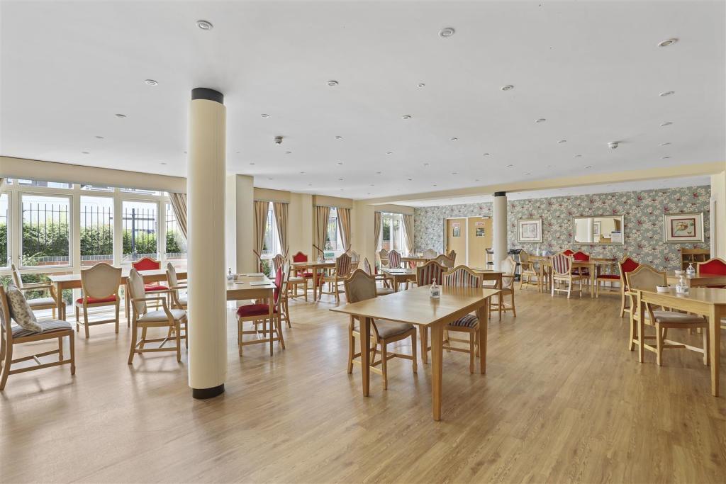 Additional property image - Wilton Court, Southbank Road, Kenilworth, CV8 1RX