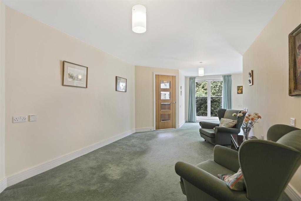 Additional property image - Wilton Court, Southbank Road, Kenilworth, CV8 1RX