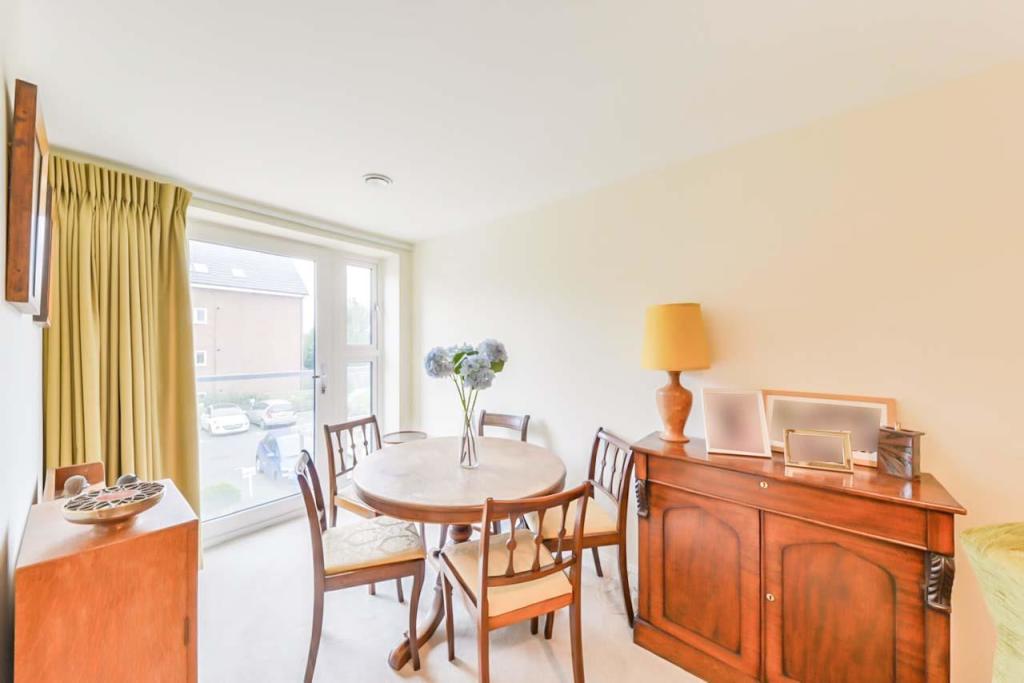 Additional property image - Eleanor House, 232 London Road, St Albans, Hertfordshire, AL1 1NR
