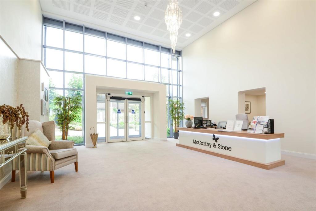 Additional property image - Eleanor House, 232 London Road, St Albans, Hertfordshire, AL1 1NR