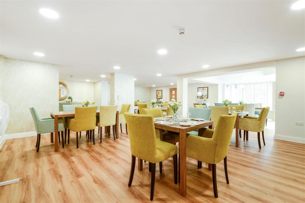 Additional property image - Eleanor House, 232 London Road, St Albans, Hertfordshire, AL1 1NR