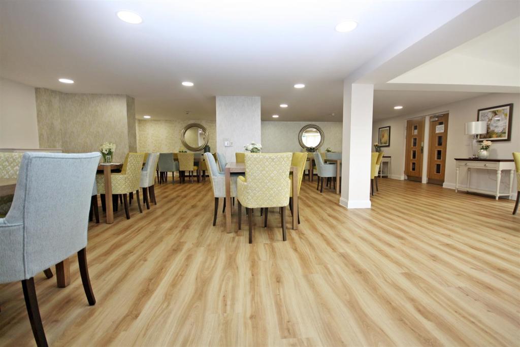 Additional property image - Eleanor House, 232 London Road, St Albans, Hertfordshire, AL1 1NR