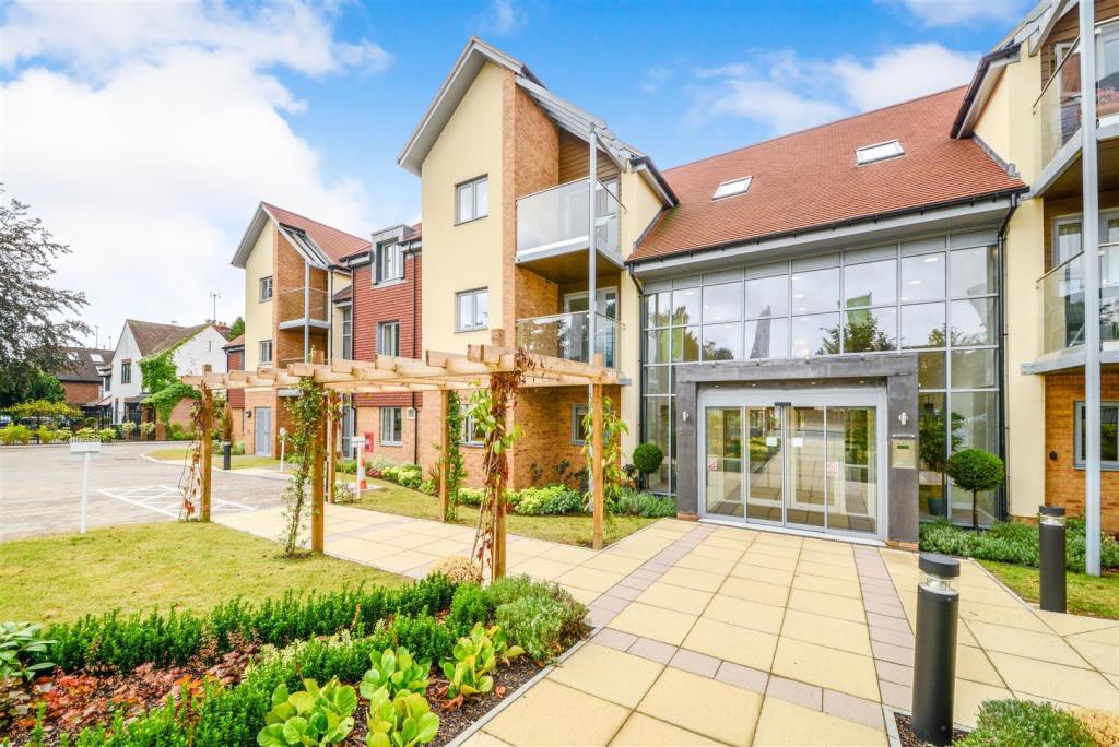 Additional property image - Eleanor House, 232 London Road, St Albans, Hertfordshire, AL1 1NR