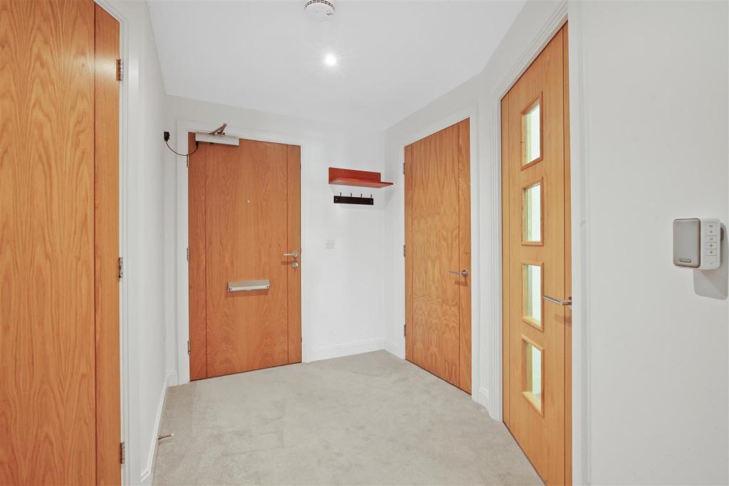 Additional property image - Miami House, Princes Road, Chelmsford, Essex, CM2 9GE