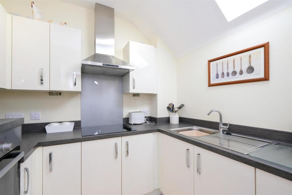 1 bedroom apartment for sale in Wilford Lane, West Bridgford