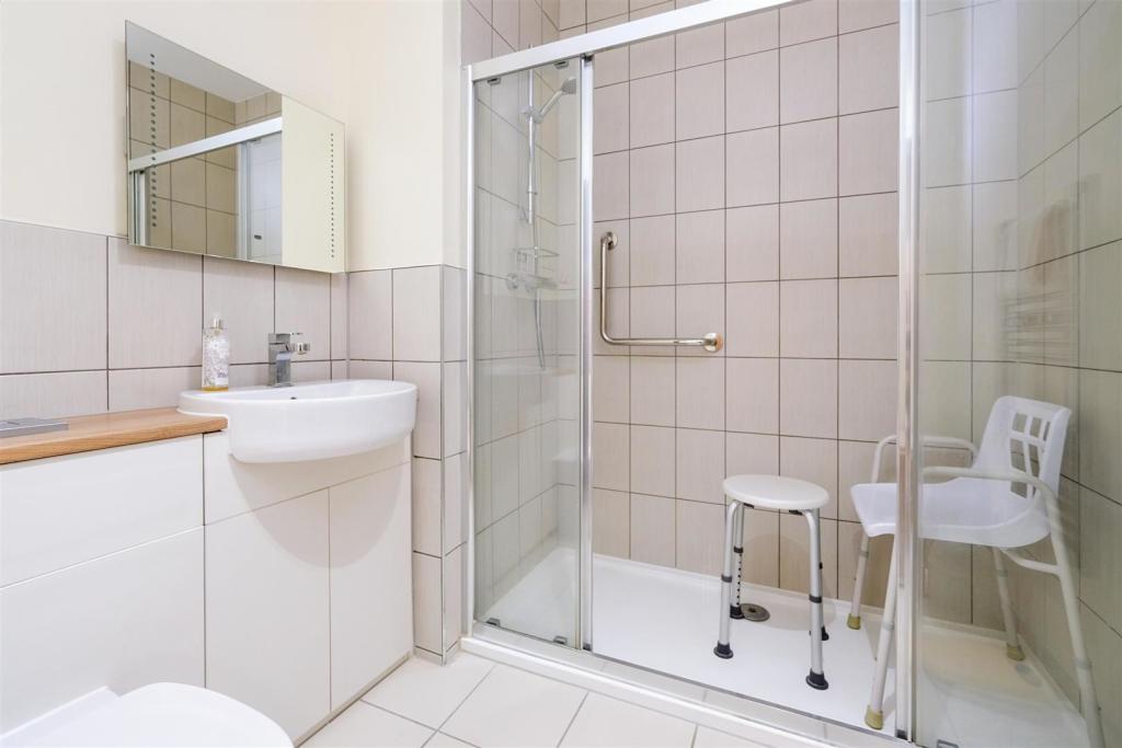 1 bedroom apartment for sale in Wilford Lane, West Bridgford